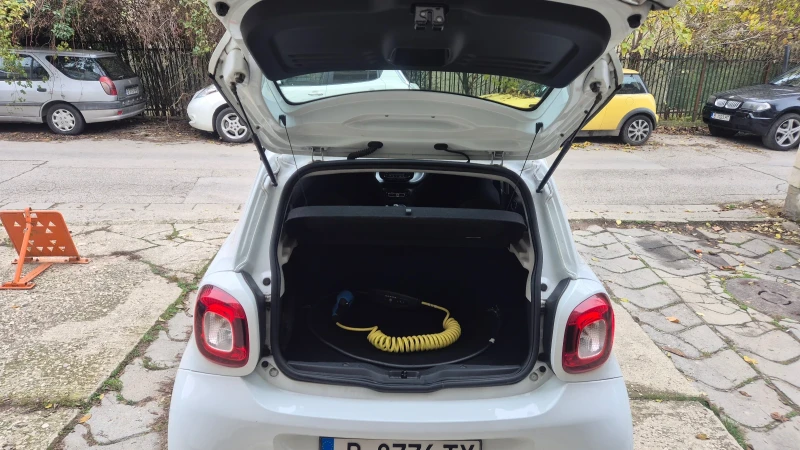 Smart Forfour, снимка 9 - Автомобили и джипове - 53131654