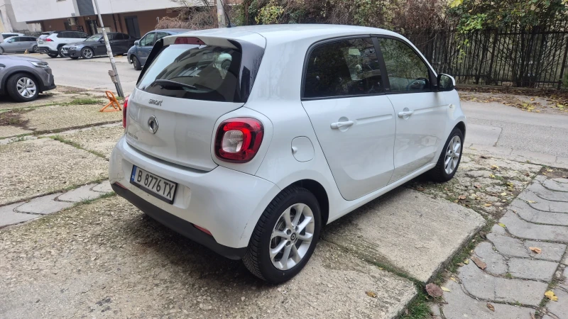 Smart Forfour, снимка 6 - Автомобили и джипове - 53131654
