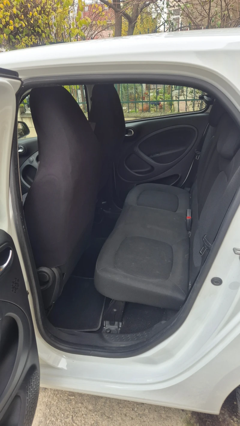 Smart Forfour, снимка 13 - Автомобили и джипове - 53131654