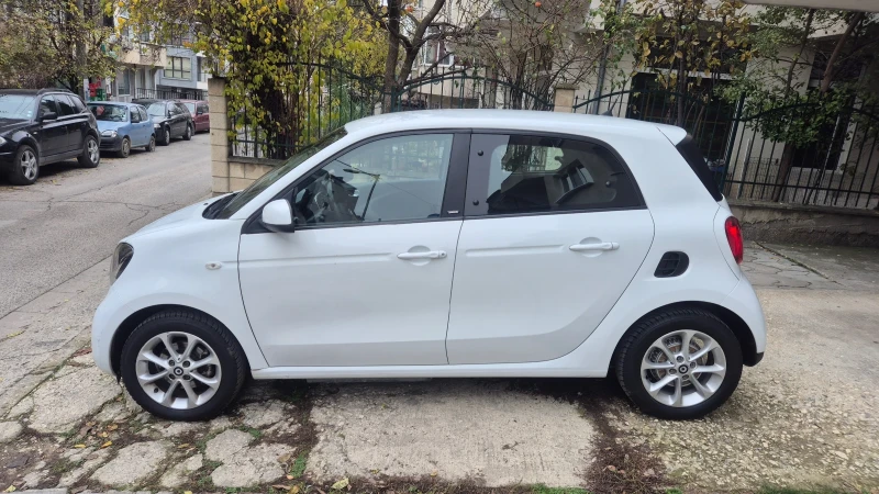 Smart Forfour, снимка 4 - Автомобили и джипове - 53131654