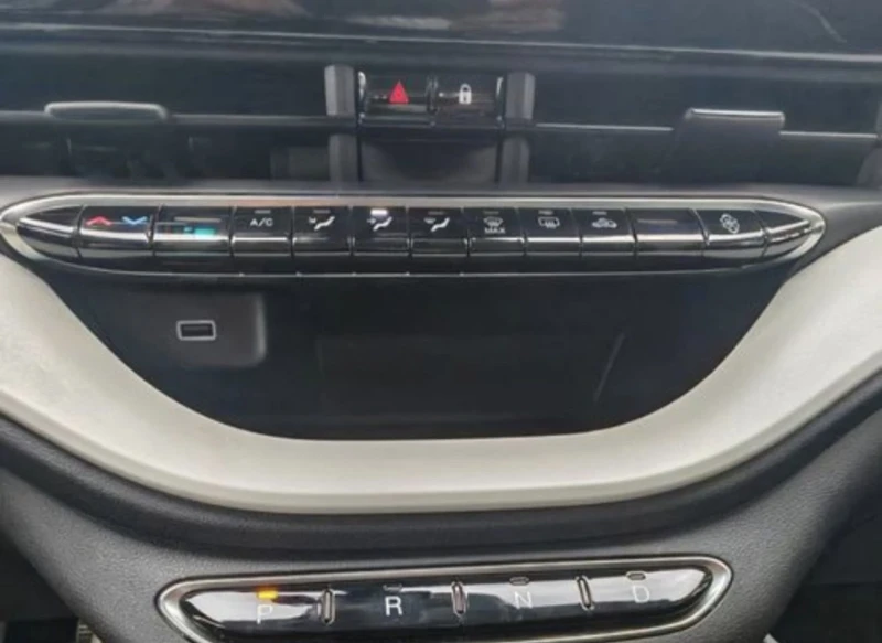 Fiat 500e НОВ, снимка 10 - Автомобили и джипове - 53570673