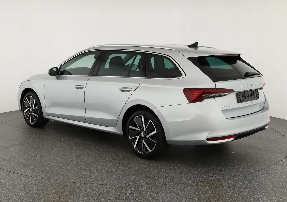 Skoda Octavia Combi 1.5 TSI DSG Selection Facelift - изображение 4