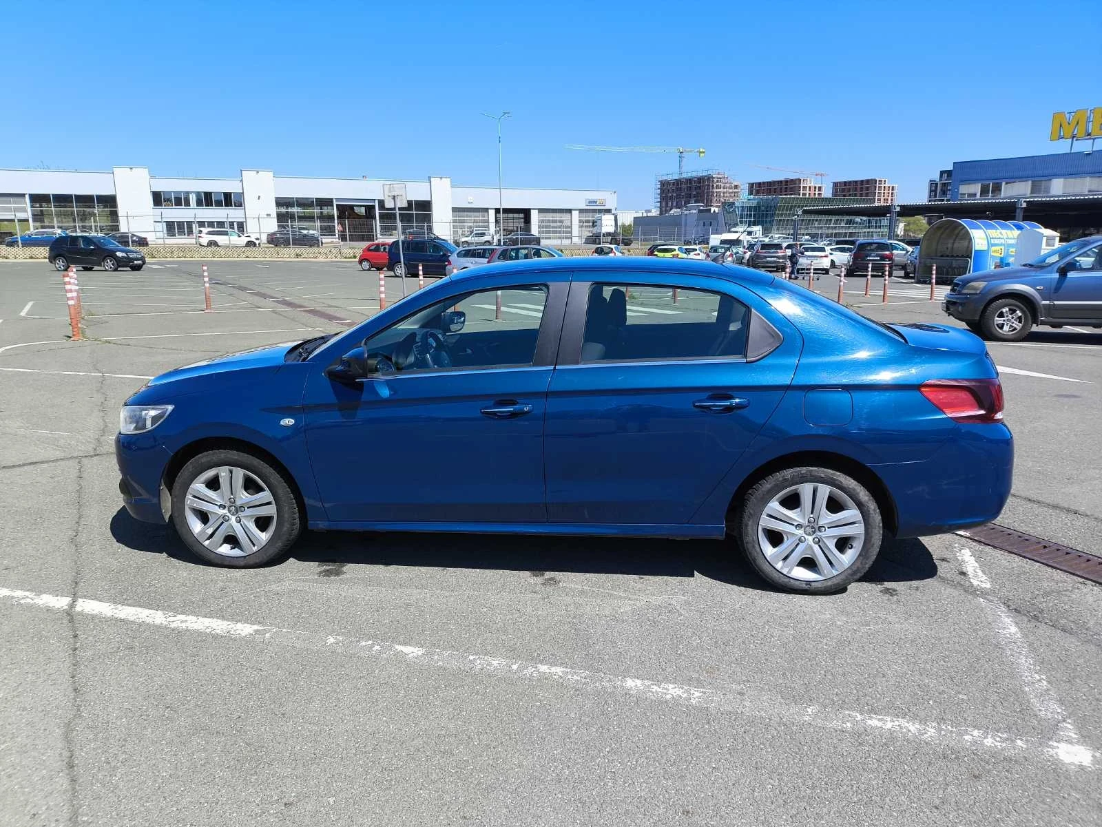 Peugeot 301 1, 5 BLUE HDI ALLURE  - изображение 4