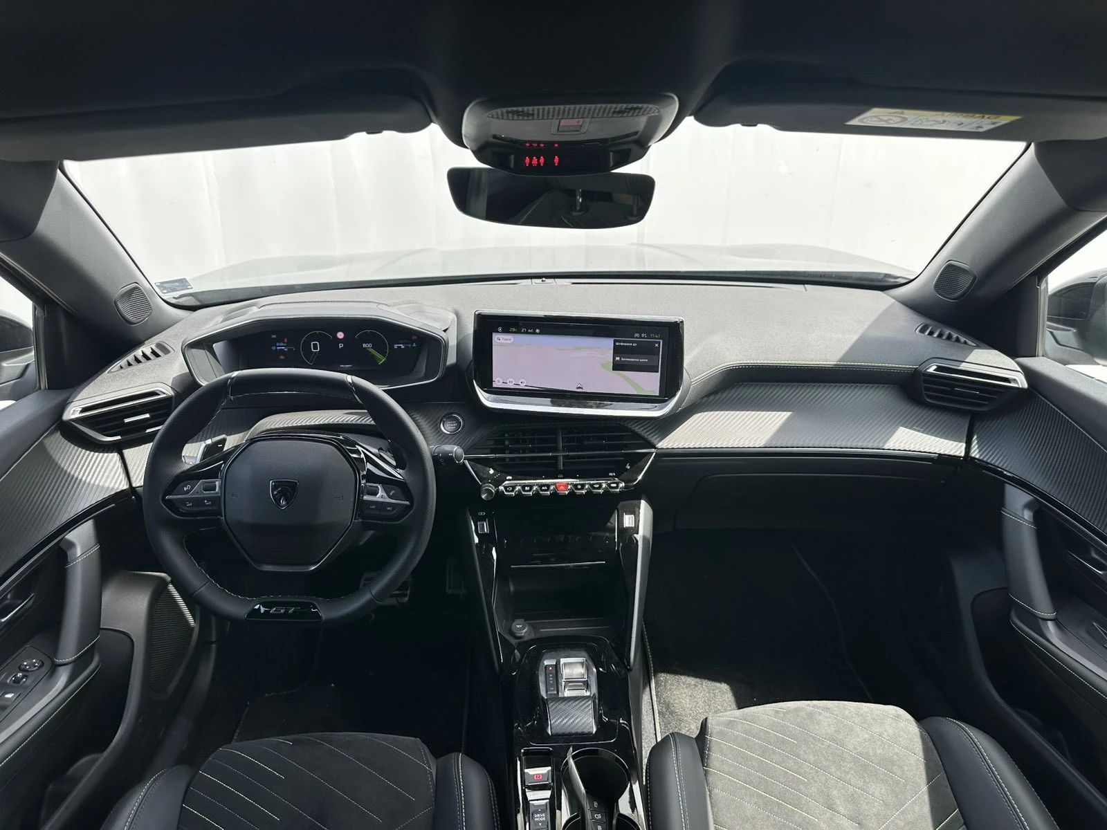Peugeot 2008 GT 1.2 PureTech 130 EAT8 EURO 6.4 - изображение 7