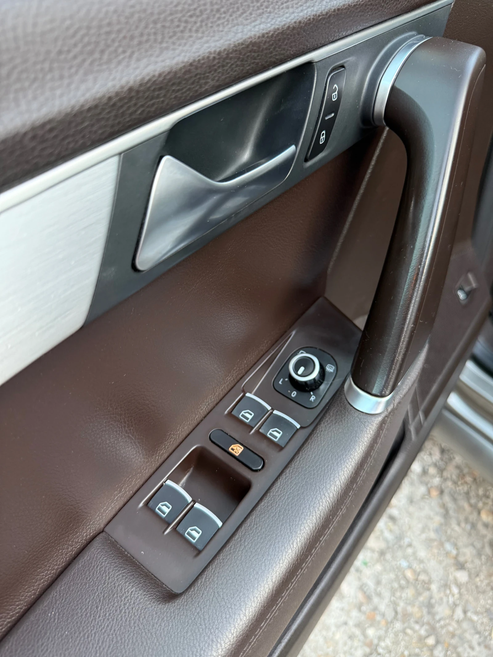VW Passat Highline 2.0 TDI - изображение 8