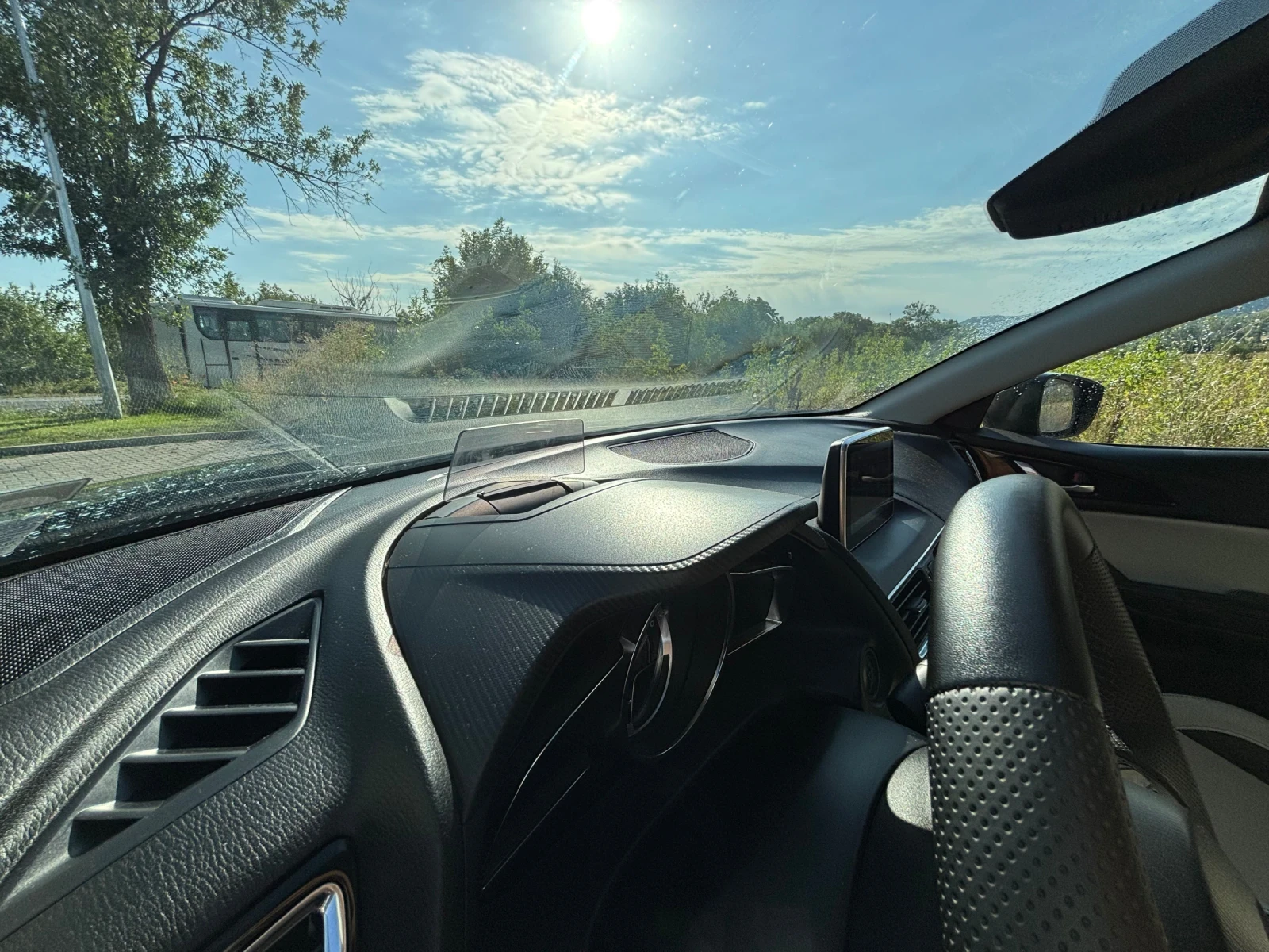 Mazda 3 2.2 D Skyactive  | Mobile.bg   12