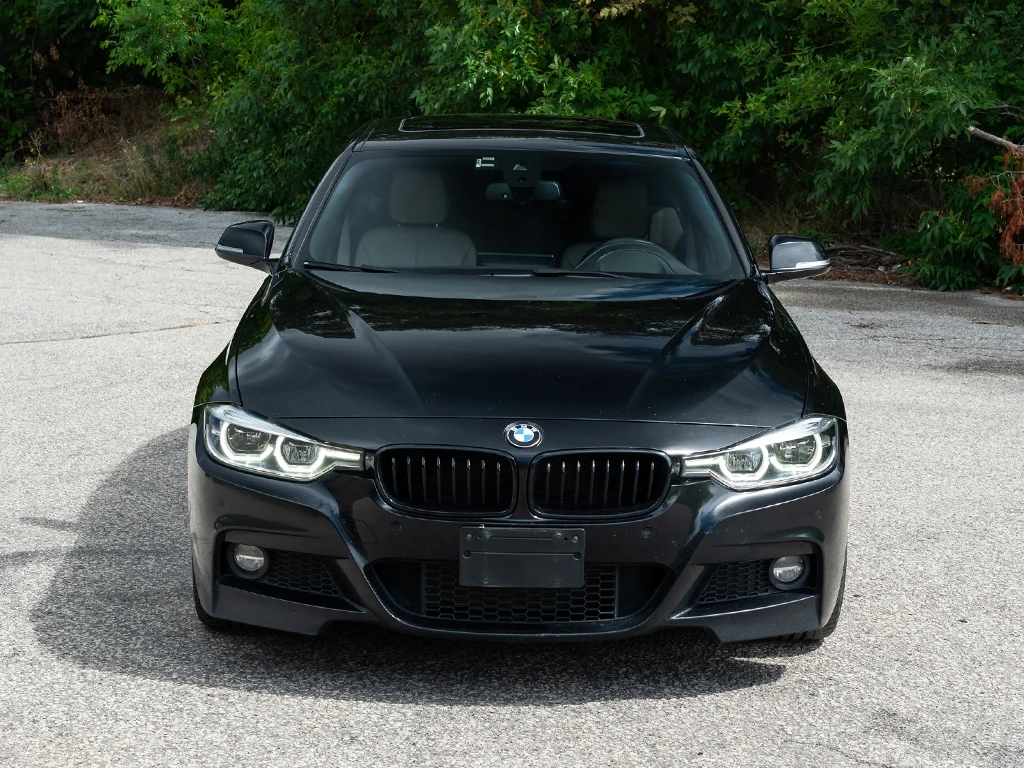 BMW 330 XDRIVE* SPORT-PKG* HEAD-UP* DIGITAL DASH*  - изображение 2