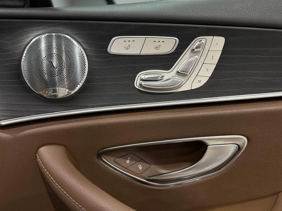 Mercedes-Benz E 300 * * CARFAX * * АВТО КРЕДИТ * *  - изображение 8