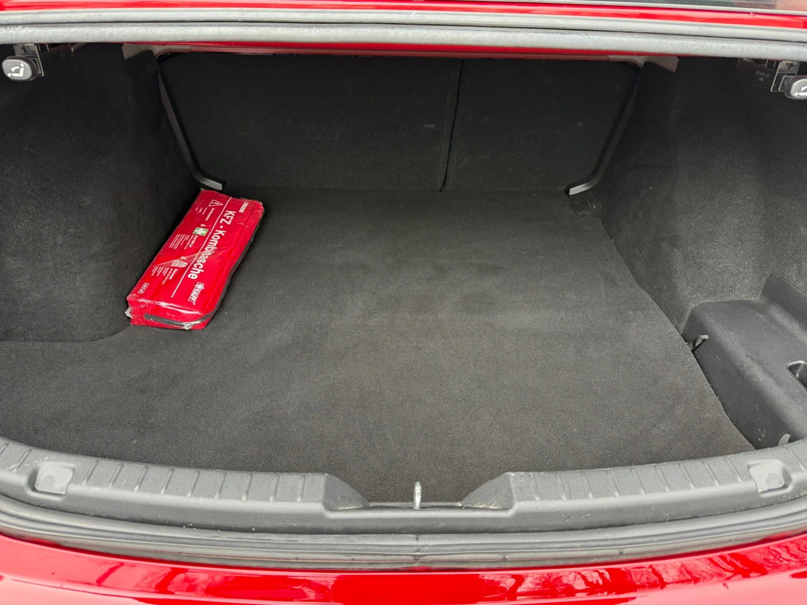 Mazda 3 2.0i SkyActiv-G Maild Hybrid - изображение 7