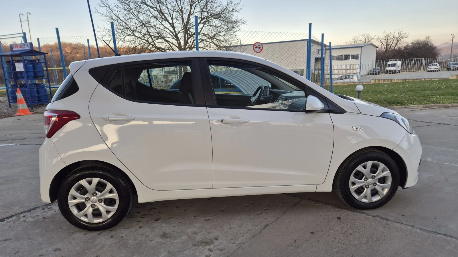 Hyundai I10 1.0i ЕВРО6В* ПЕРФЕКТНА*  - изображение 8