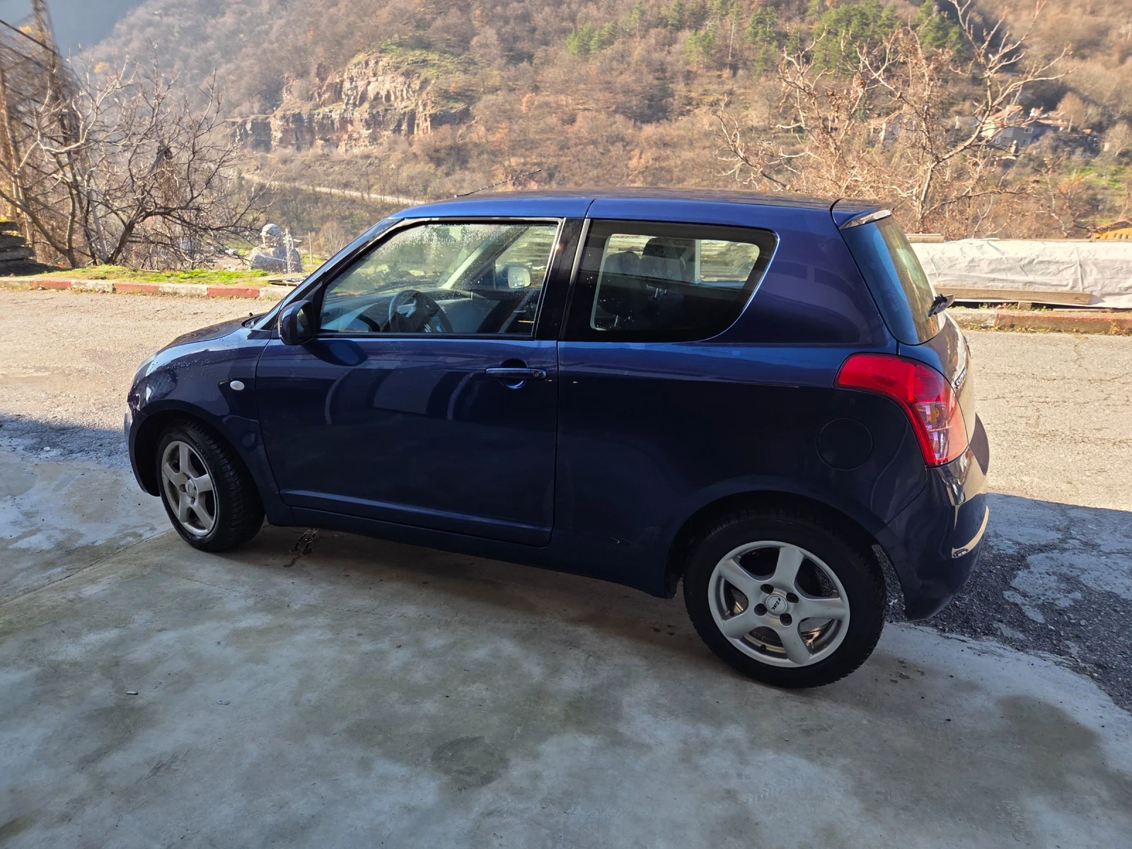 Suzuki Swift  - изображение 7