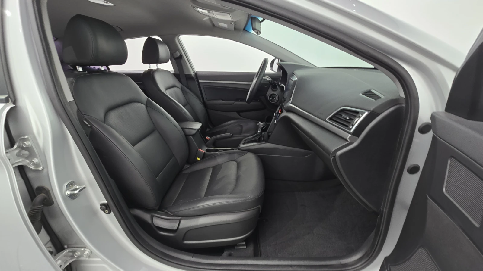 Hyundai Elantra 1.6LPG / Пълна сервизна история !!! - изображение 7