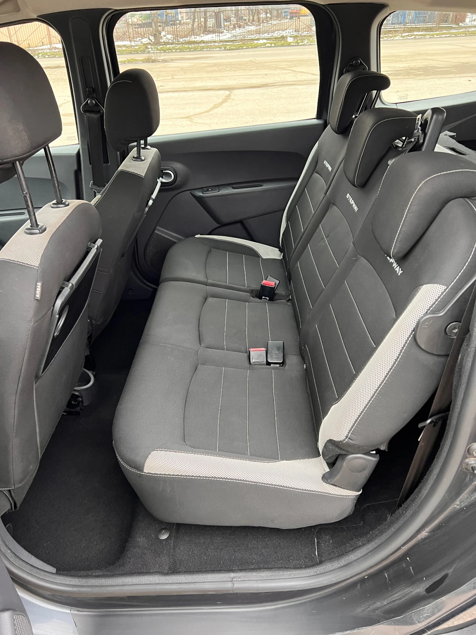 Dacia Lodgy 1.5 dCi 116�� ����6 7�����  | Mobile.bg � ����������� 14