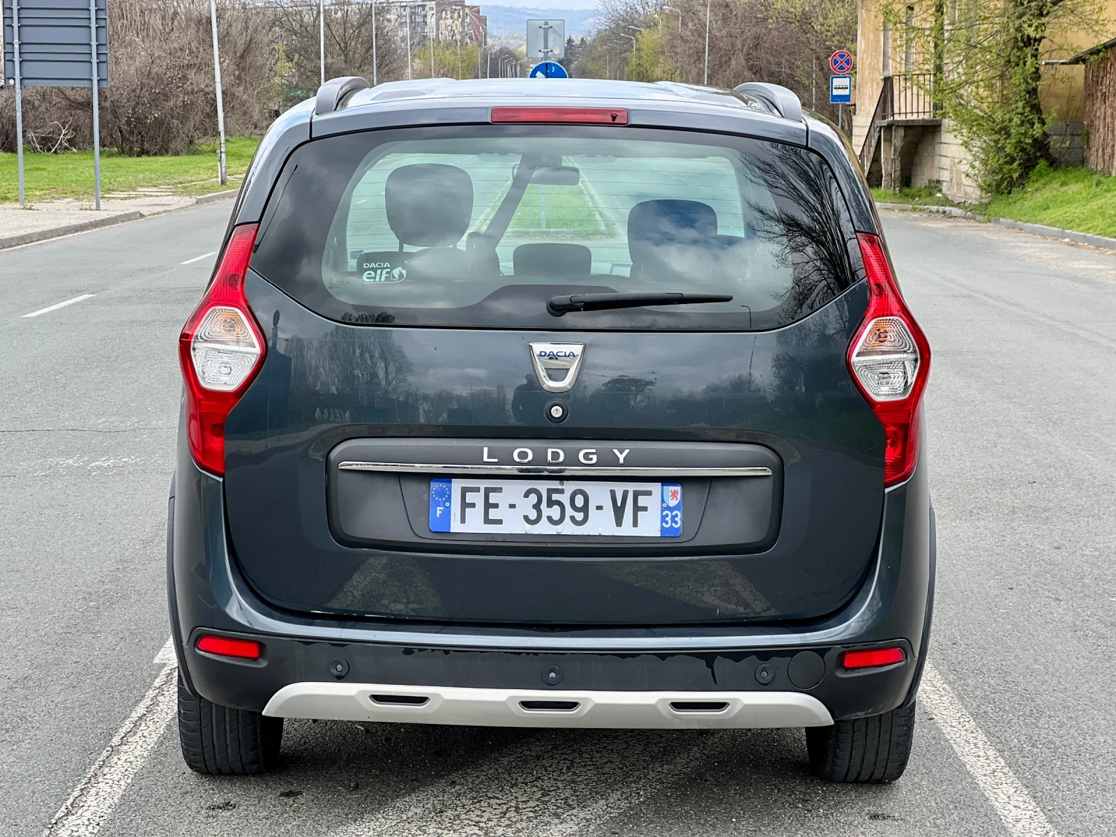 Dacia Lodgy 1.5 dCi 116кс евро6 7места , снимка 8 - Автомобили и джипове - 54157387