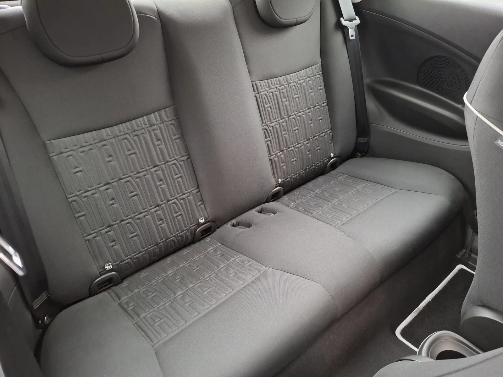 Fiat 500e ��� | Mobile.bg � ����������� 12