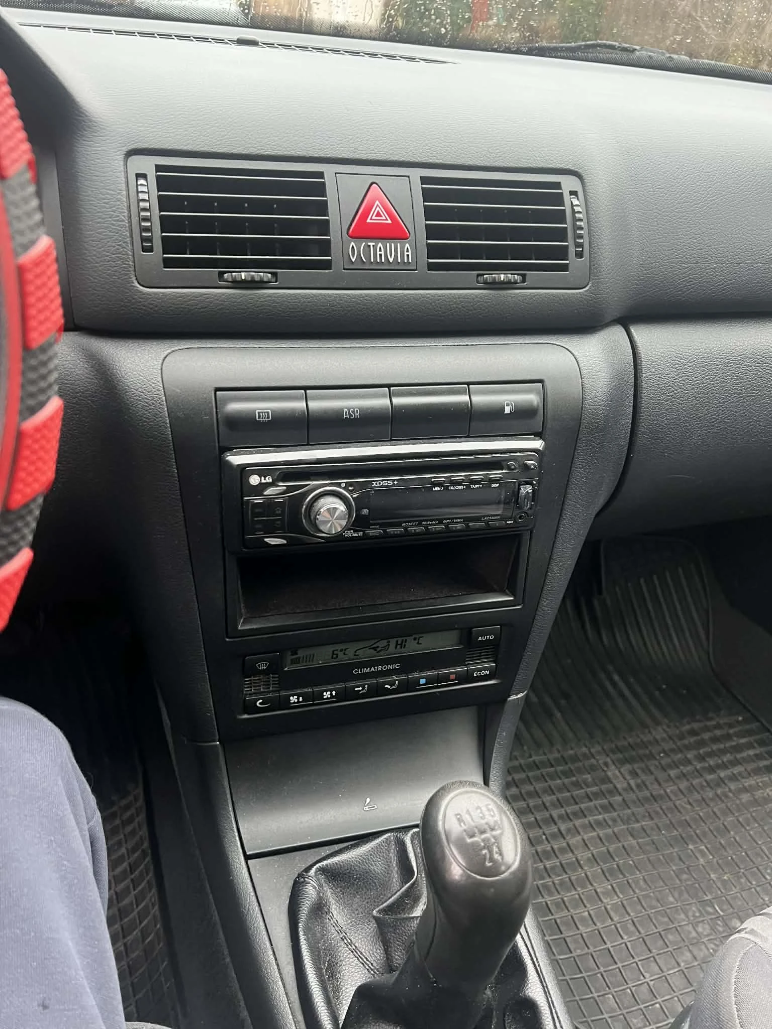 Skoda Octavia, снимка 7 - Автомобили и джипове - 53961631