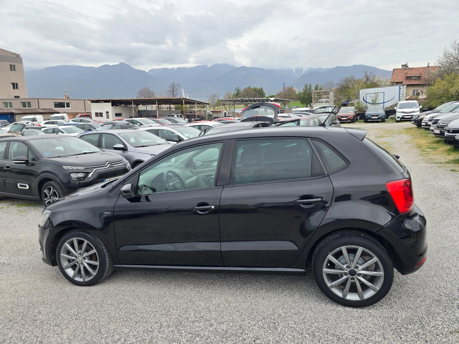 VW Polo 1.4TDI-75k.c.-NAVI-ITALIA, снимка 8 - Автомобили и джипове - 54218986