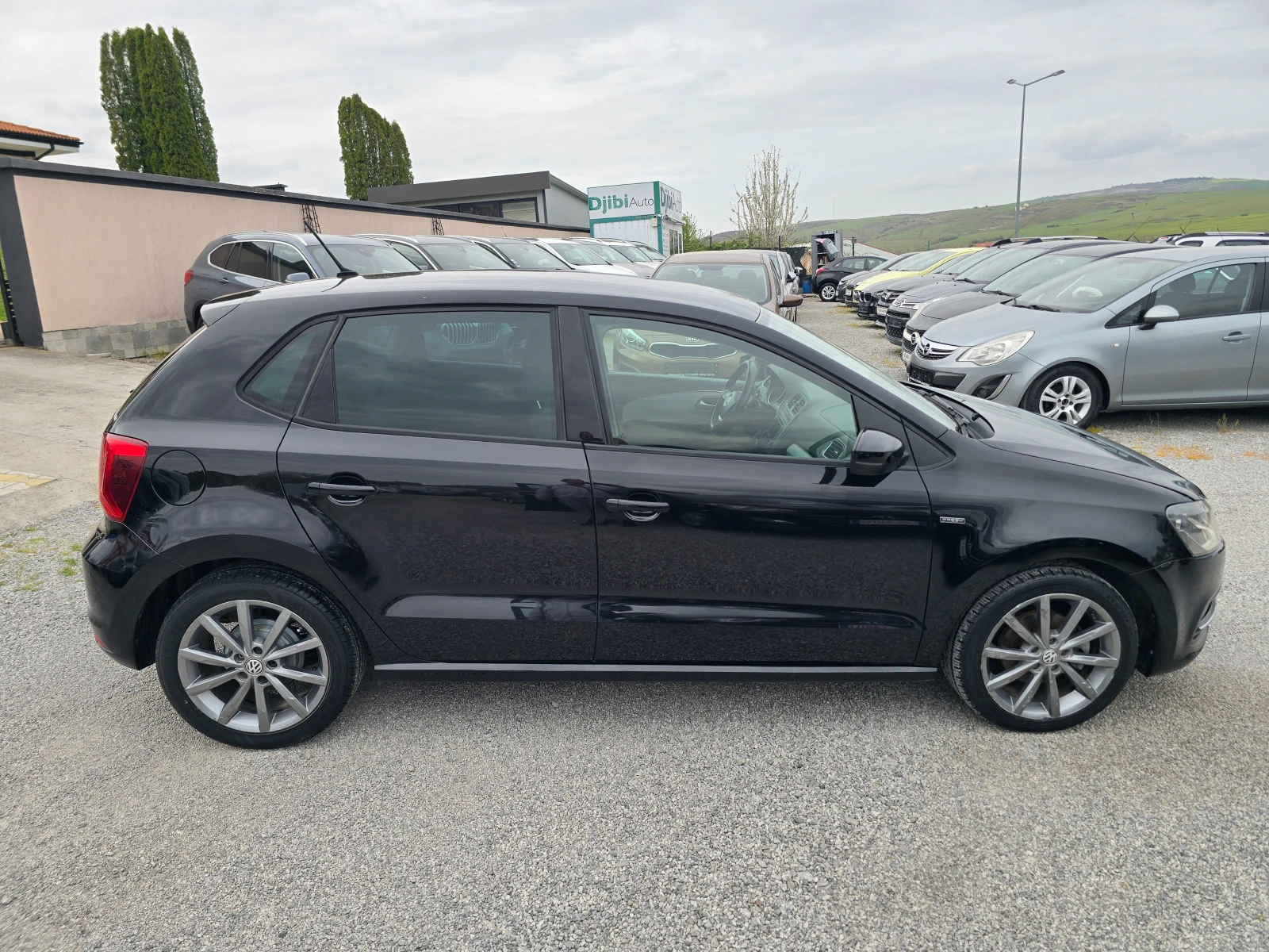 VW Polo 1.4TDI-75k.c.-NAVI-ITALIA, снимка 4 - Автомобили и джипове - 54218986