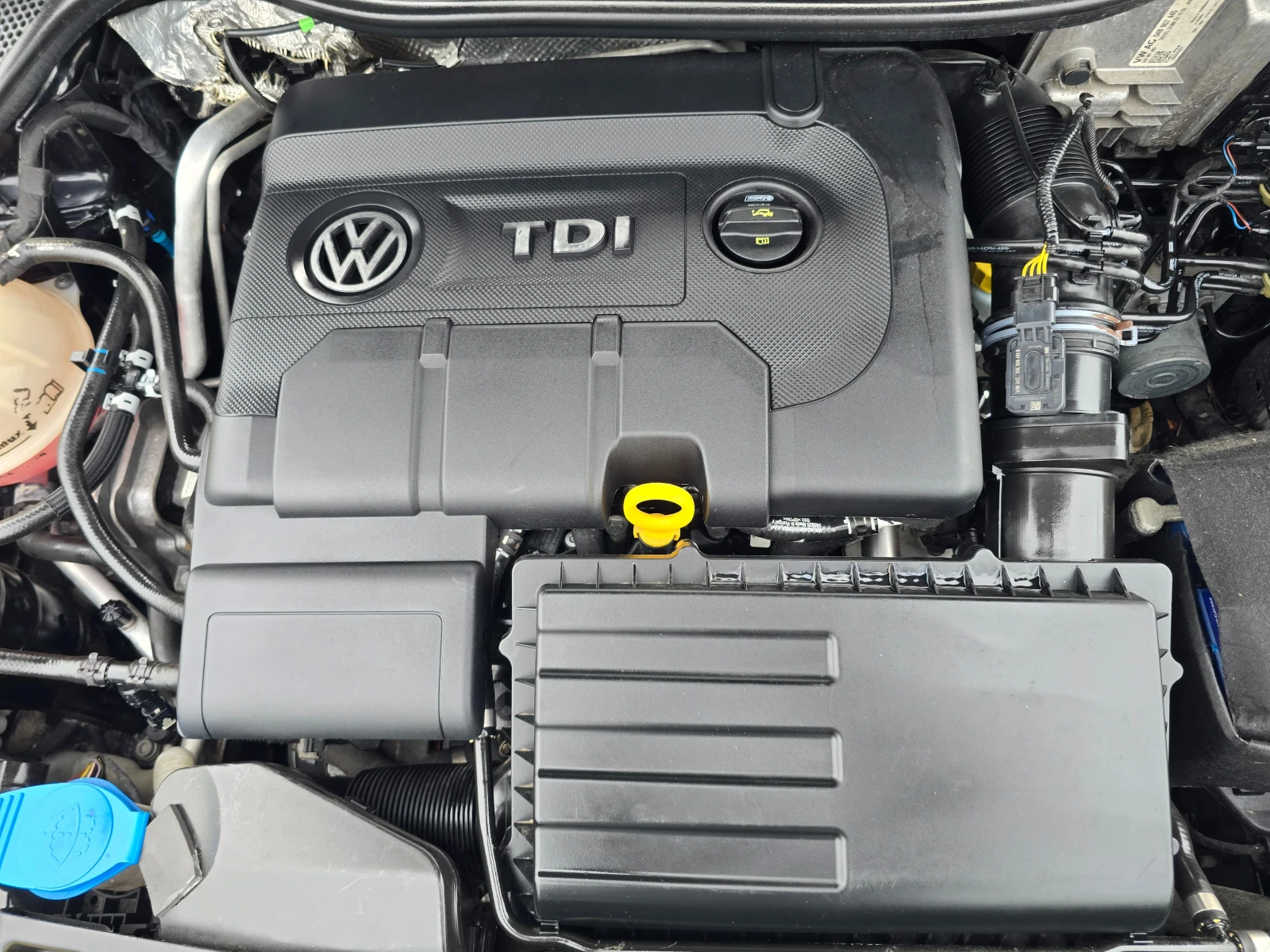 VW Polo 1.4TDI-75k.c.-NAVI-ITALIA, снимка 12 - Автомобили и джипове - 54218986