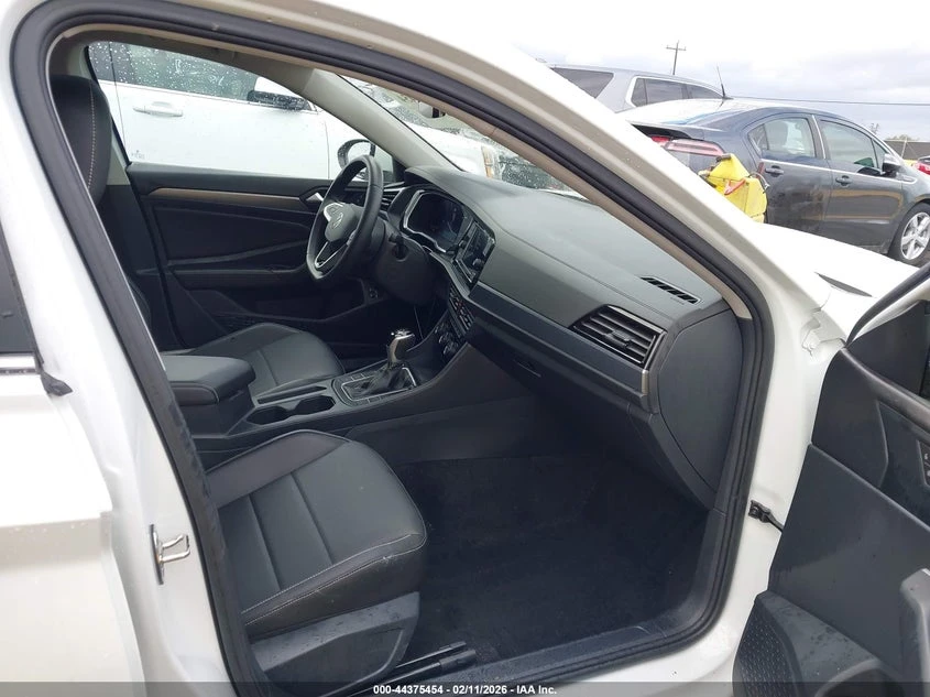 VW Jetta 1.5L I-4 DI, DOHC, VVT, TURBO, 158HP Front Wheel | Mobile.bg � ����������� 5