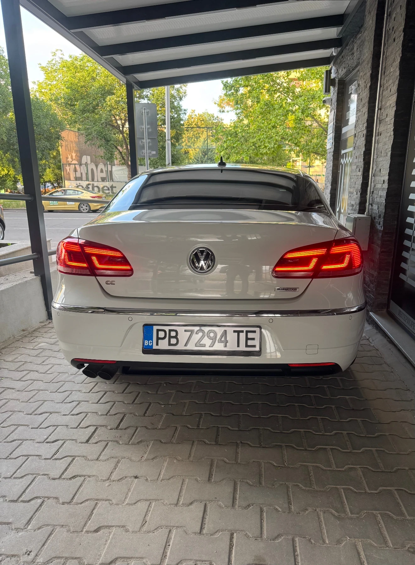 VW CC Напълно обслужен, реален пробег., снимка 2 - Автомобили и джипове - 55073329