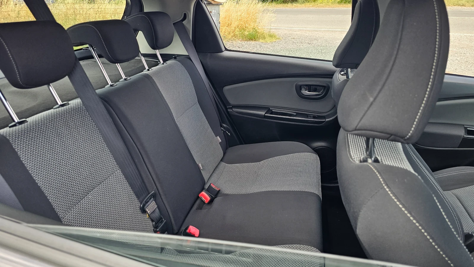 Toyota Yaris HYBRID---EVRO -6--- ������ | Mobile.bg � ����������� 7