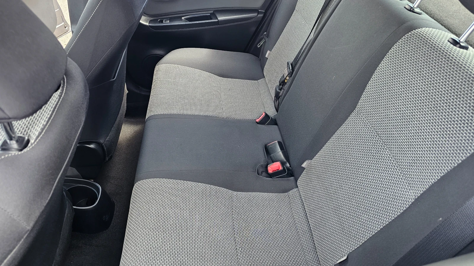 Toyota Yaris HYBRID---EVRO -6--- ������ | Mobile.bg � ����������� 14
