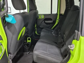 Jeep Gladiator * CARFAX *    | Mobile.bg    11