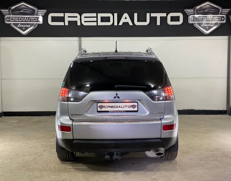 Mitsubishi Outlander 2.4i GAS * NAVI* , снимка 5 - Автомобили и джипове - 49104872