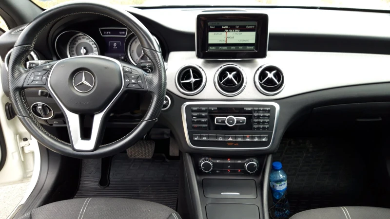 Mercedes-Benz GLA 220 4MATIK, снимка 14 - Автомобили и джипове - 52407667