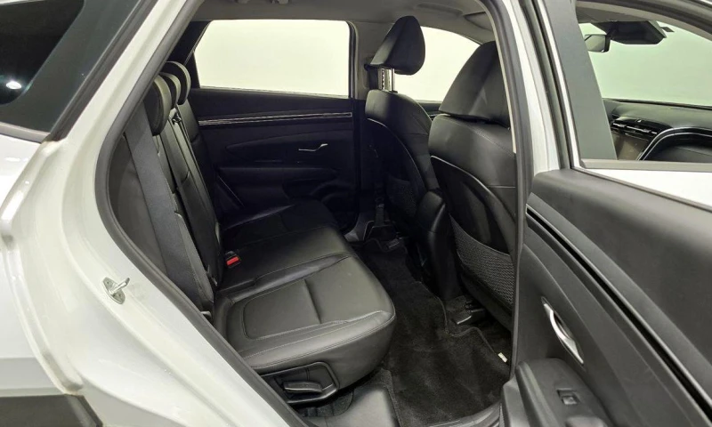 Hyundai Tucson Diesel 2.0 2WD Modern * НАЙ-ДОБРА ЦЕНА В БЪЛГАРИЯ*, снимка 13 - Автомобили и джипове - 52046200