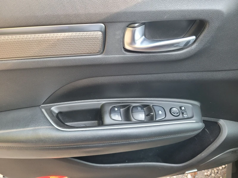 Renault Koleos 2.0 DCI automatic , снимка 15 - Автомобили и джипове - 52078993