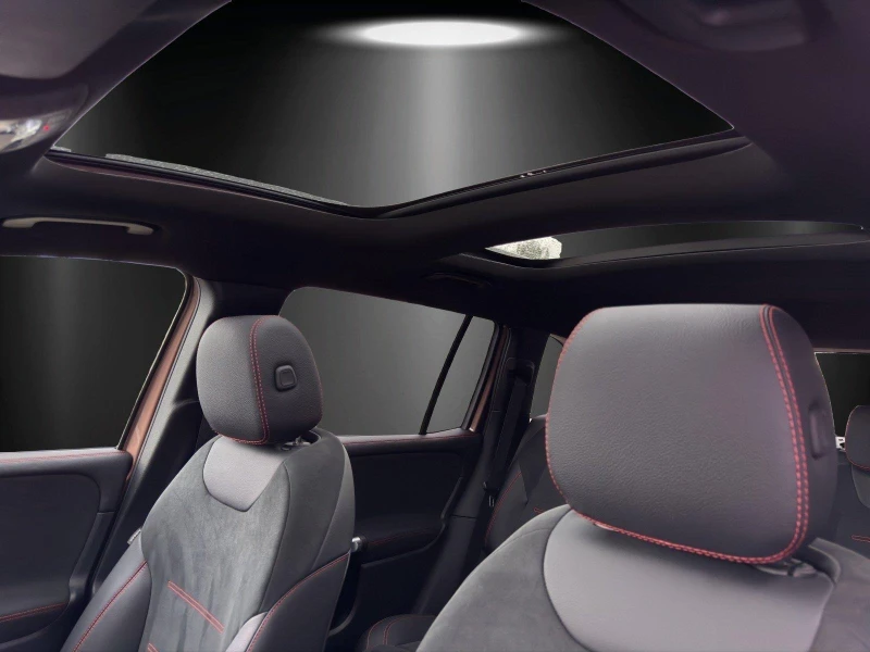 Mercedes-Benz GLB 250* AMG* DISTR* PANO* KEYLESS* , снимка 9 - Автомобили и джипове - 52413334