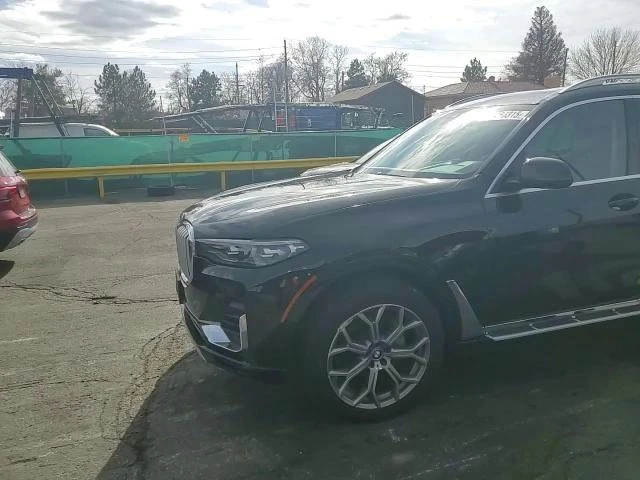 BMW X7 3.0l xDrive40I, снимка 11 - Автомобили и джипове - 54488209