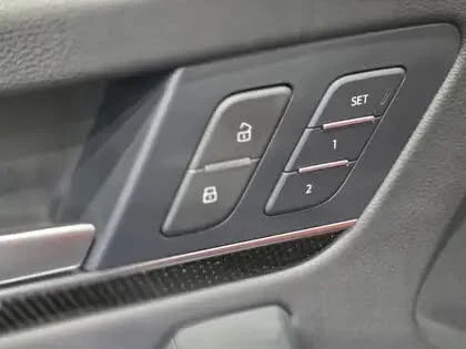 Audi SQ5 quattro Technik* АвтоКредит * (Цена до БГ), снимка 15 - Автомобили и джипове - 55630597