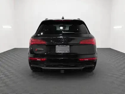 Audi SQ5 quattro Technik* АвтоКредит * (Цена до БГ), снимка 4 - Автомобили и джипове - 55630597
