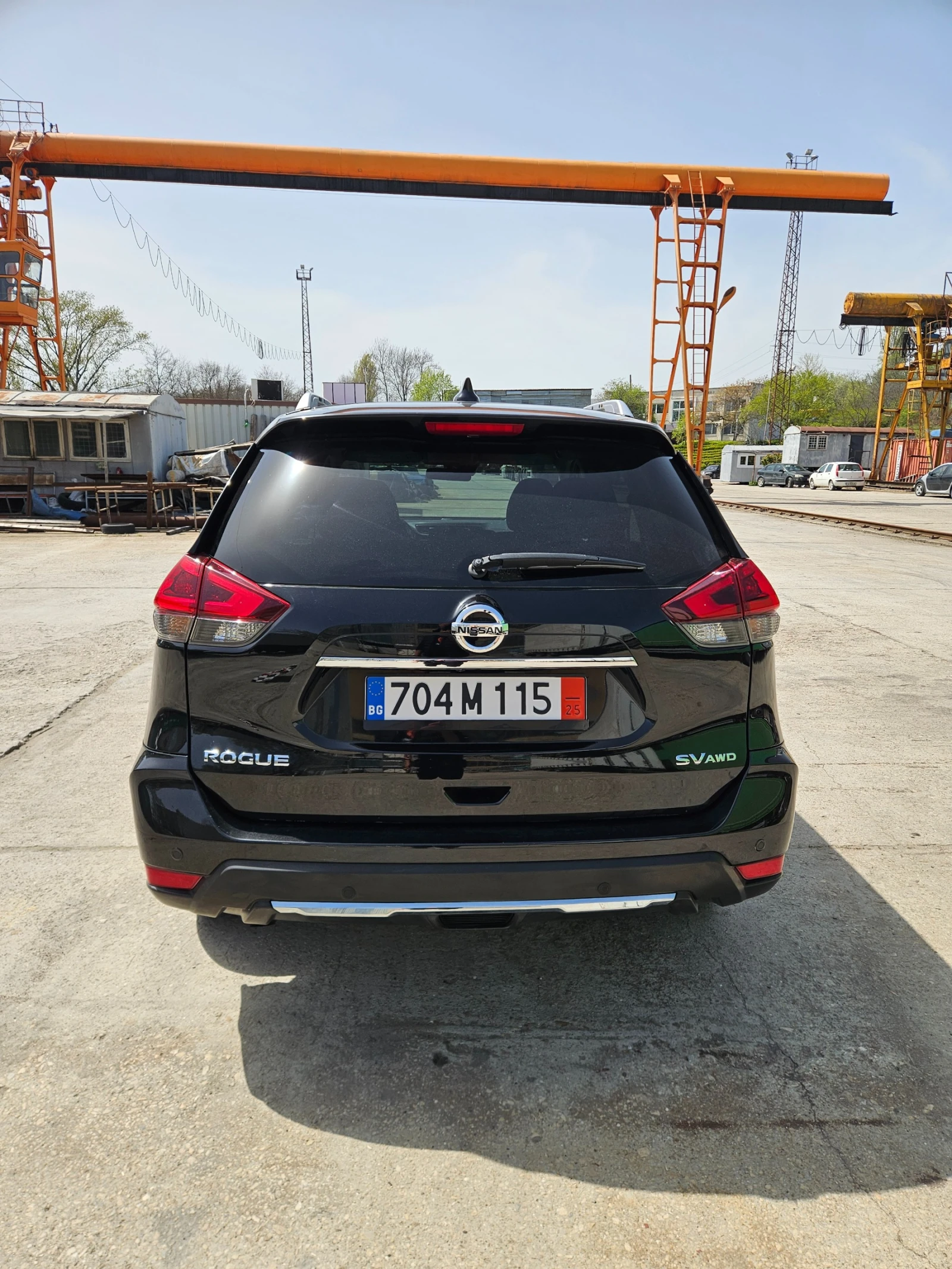 Nissan X-trail 2.5  4x4 - изображение 2