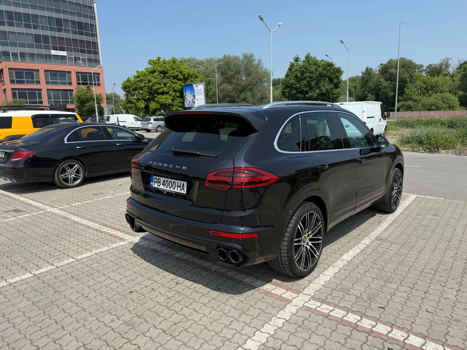 Porsche Cayenne  - изображение 6