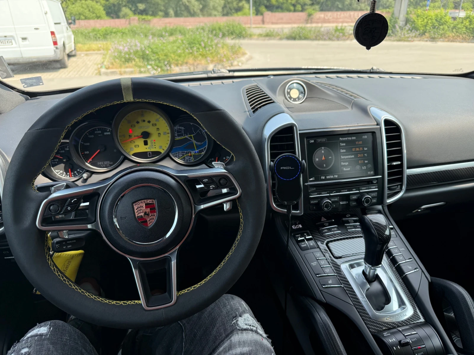 Porsche Cayenne  - изображение 9