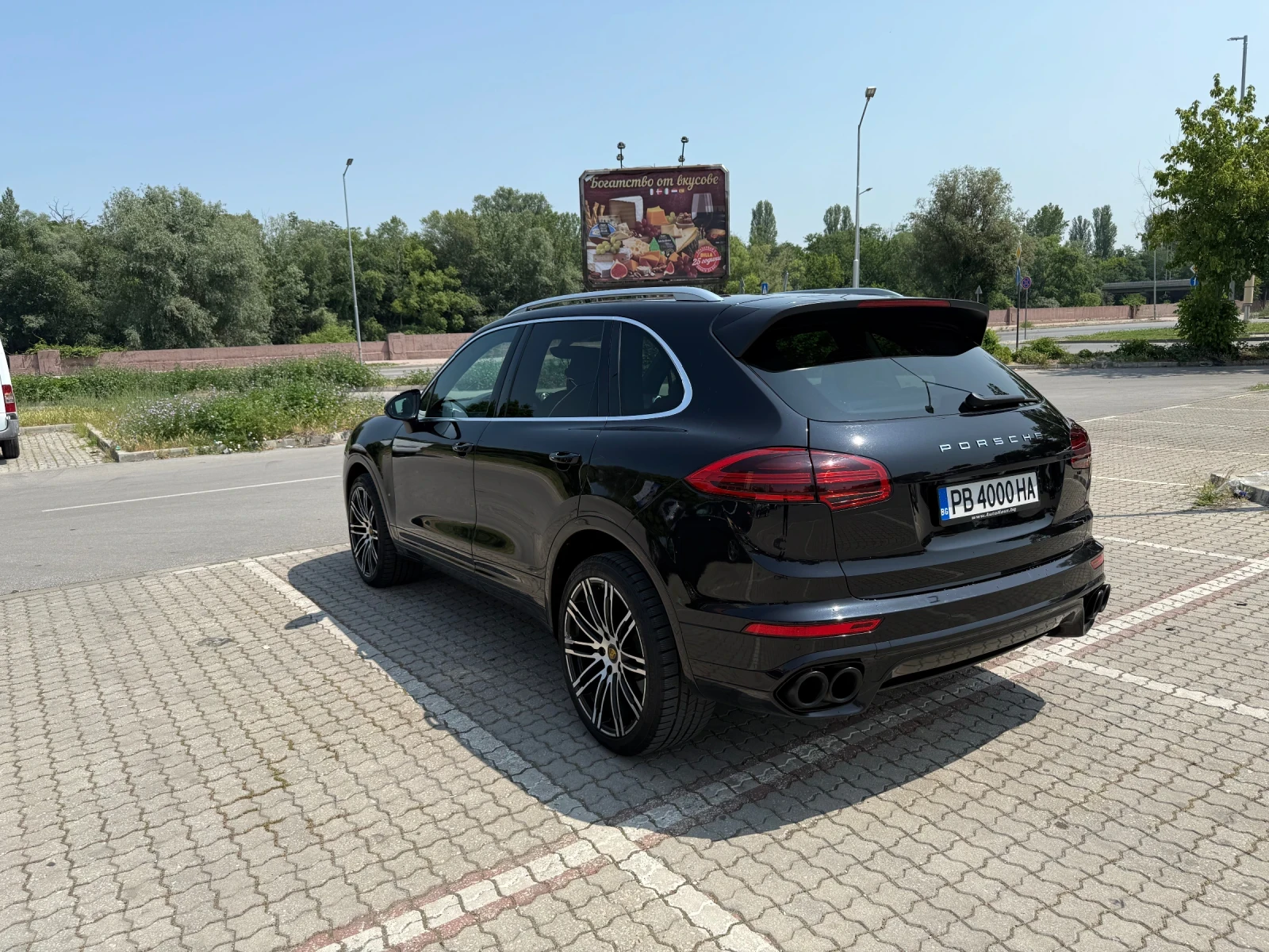 Porsche Cayenne  - изображение 7