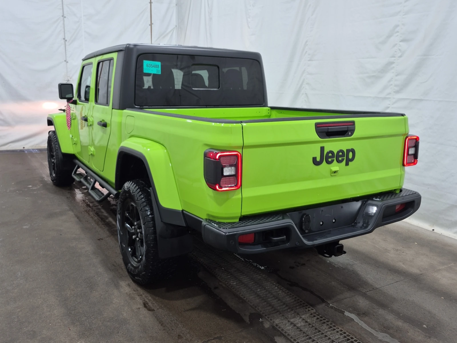 Jeep Gladiator * CARFAX *    | Mobile.bg   4