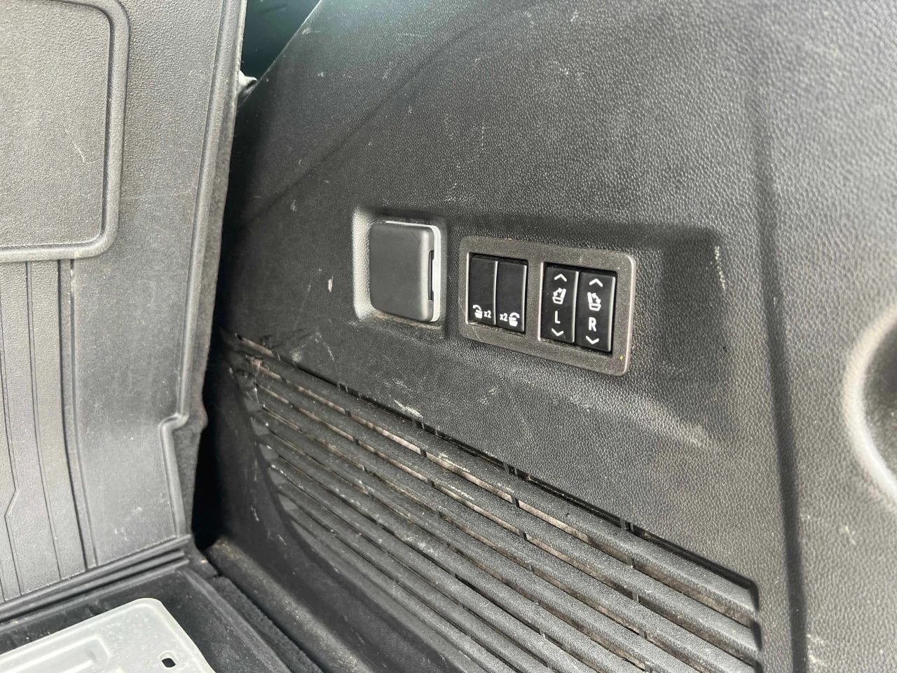 Gmc Yukon CARFAX*     | Mobile.bg   15