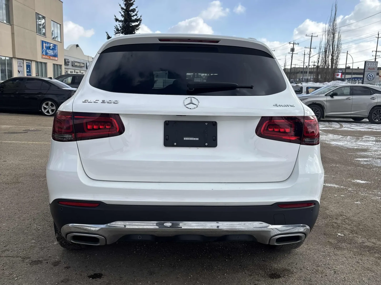 Mercedes-Benz GLC 300 * * CARFAX * * АВТО КРЕДИТ * * , снимка 5 - Автомобили и джипове - 54100831