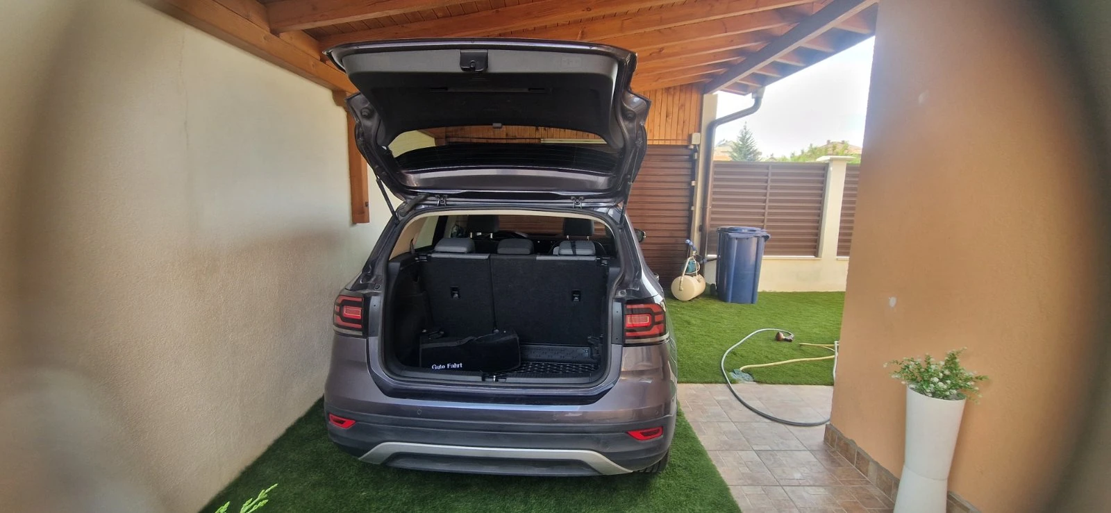 VW T-Cross, снимка 5 - Автомобили и джипове - 54610455