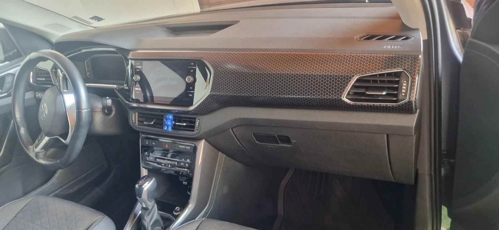 VW T-Cross, снимка 7 - Автомобили и джипове - 54610455