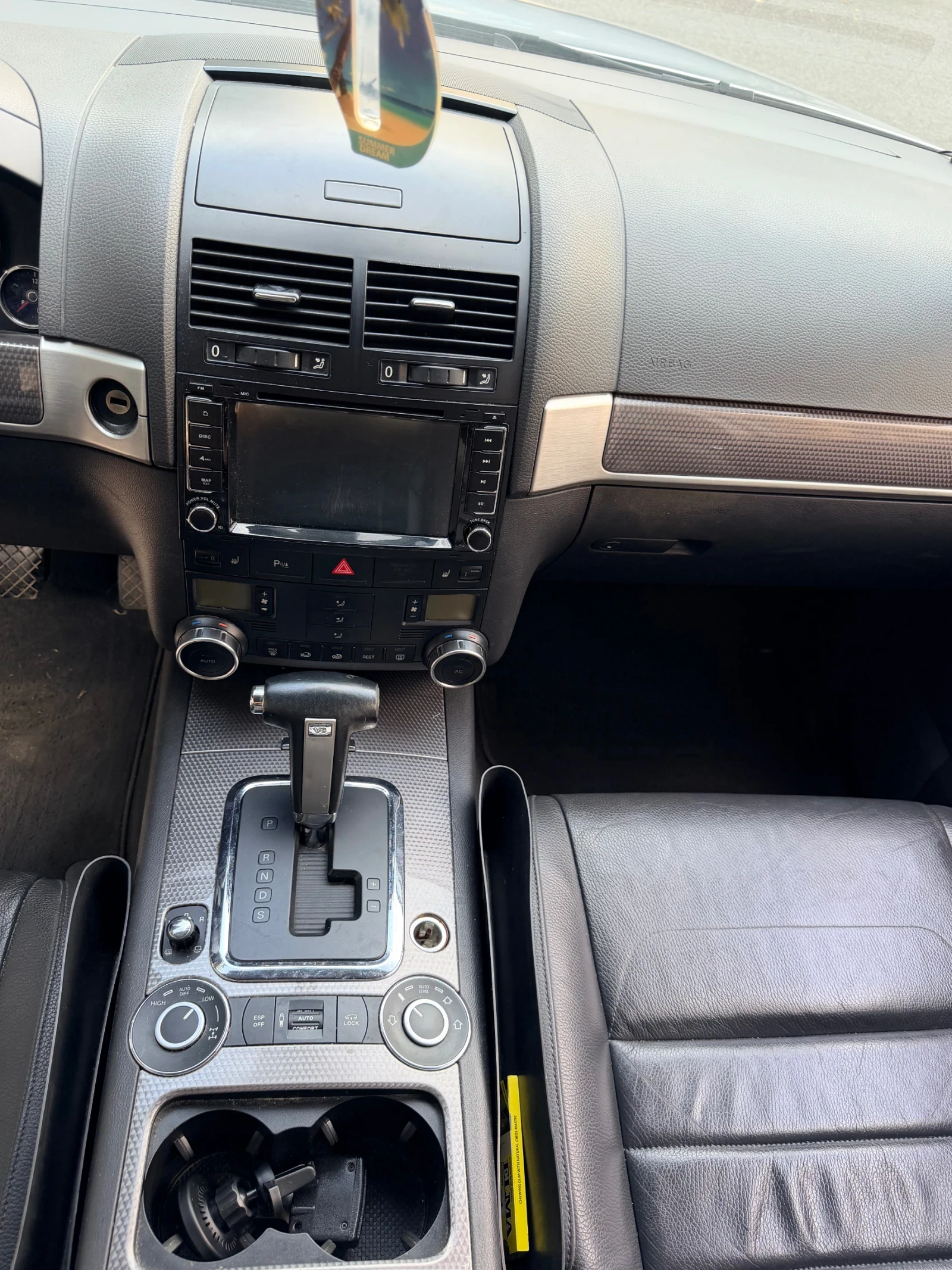 VW Touareg, снимка 12 - Автомобили и джипове - 55094555
