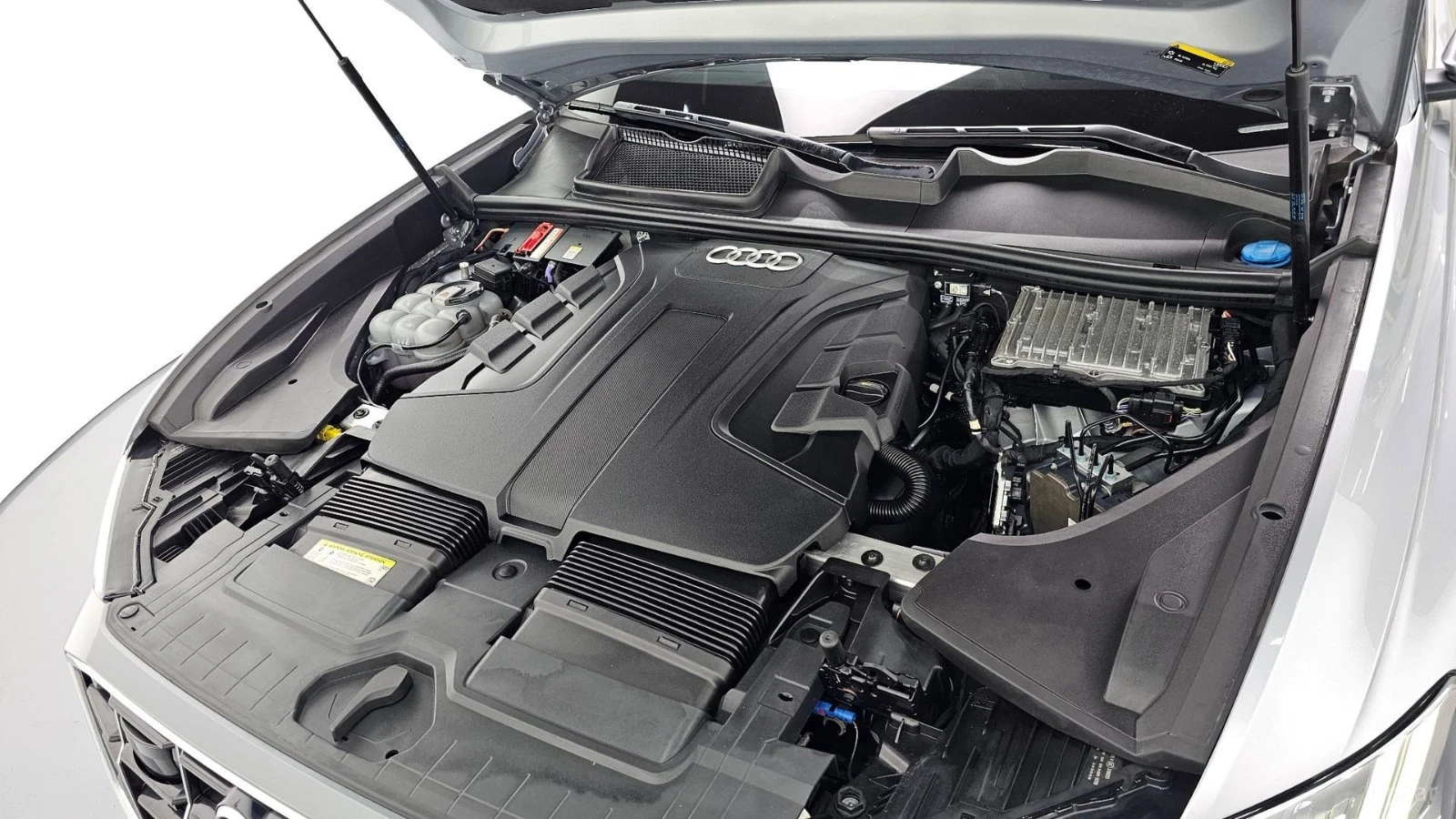 Audi Q8 50TDI S-LINE FULL Автокредит Цена до България, снимка 17 - Автомобили и джипове - 55478095