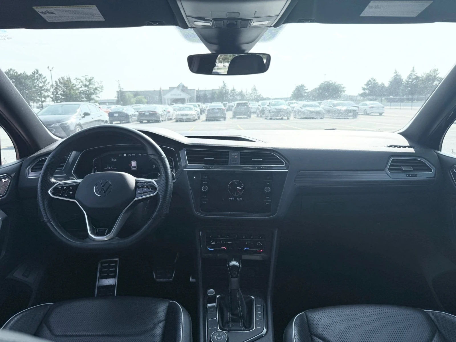 VW Tiguan * Highline R Line * ОБДУВАНЕ* ПОДГРЕВ* , снимка 11 - Автомобили и джипове - 56113184