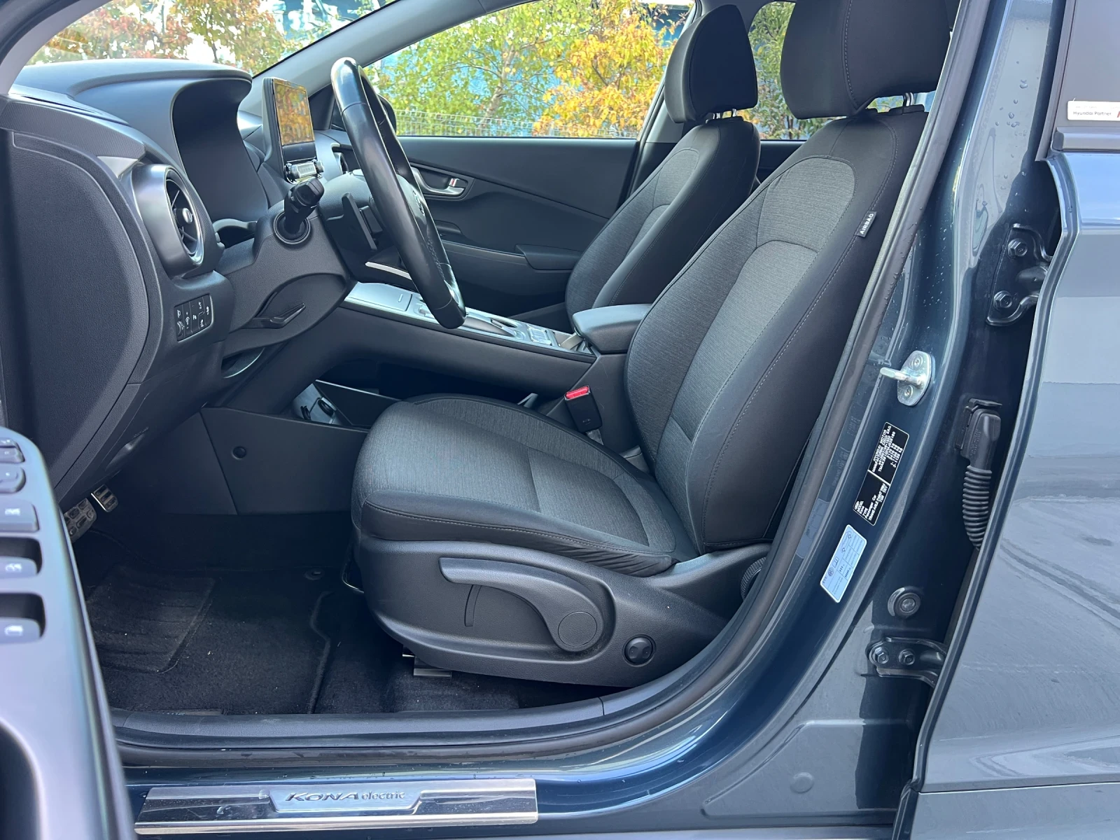 Hyundai Kona 64kWh + БГ ГАРАНЦИЯ..!!, снимка 13 - Автомобили и джипове - 56317009