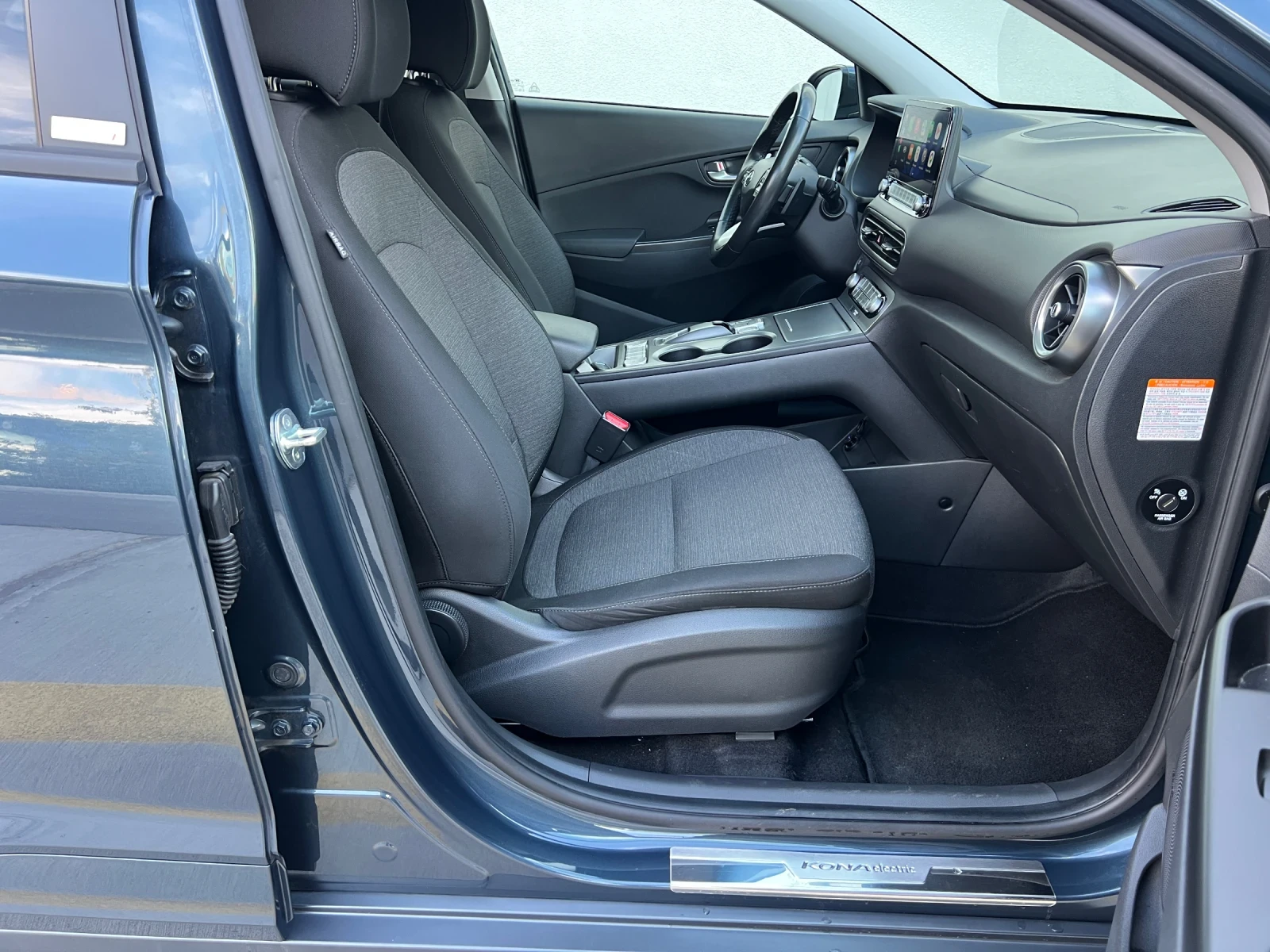 Hyundai Kona 64kWh + БГ ГАРАНЦИЯ..!!, снимка 14 - Автомобили и джипове - 56317009